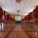 Astoria Hotel 4*