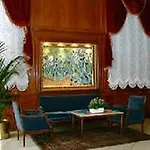 Astoria Hotel 4*