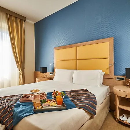 Astoria מלון ביאלה