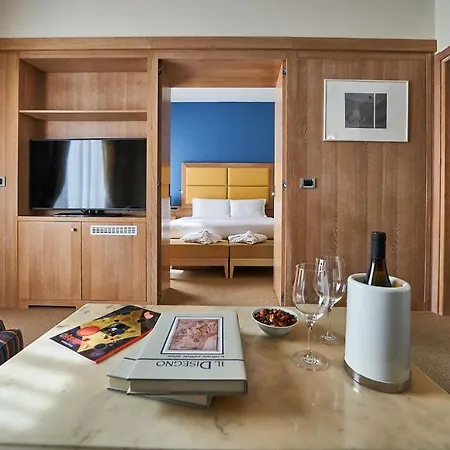 Hotel Astoria 4*