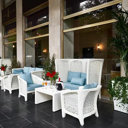 Astoria Hotel 4*