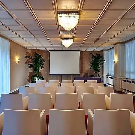 Astoria فندق بييلا